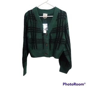 Green plaid cropped sweater